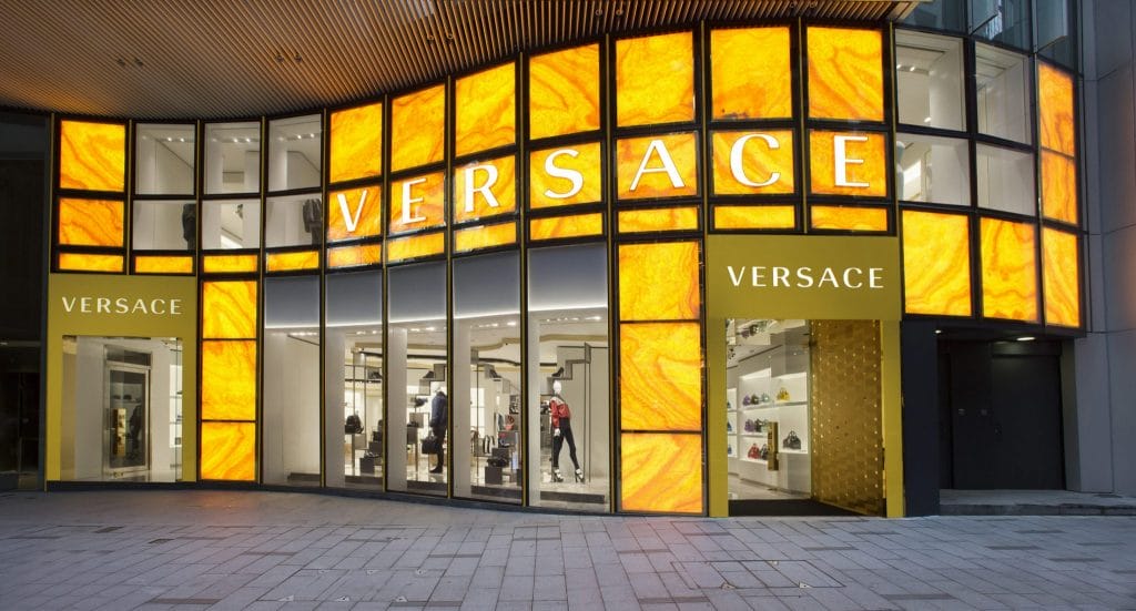 Meet Versace’s Stunning New Flagship in Hong Kong Central Meet Versace’s Stunning New Flagship in Hong Kong Central