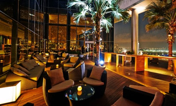 Me@OUE lounge. Image courtesy of Me@OUE website.