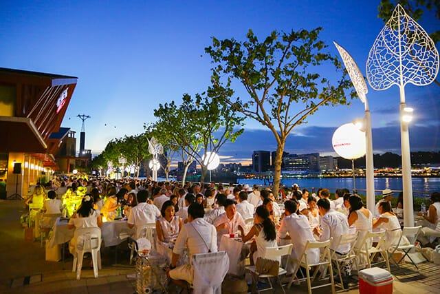 Le Dîner en Blanc Singapore 2017 celebrated at Resorts ...