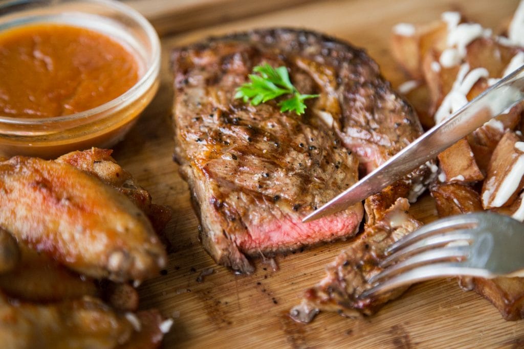 Singapore Restaurants that Give a Steak the Extra Kick Singapore Restaurants that Give a Steak the Extra Kick