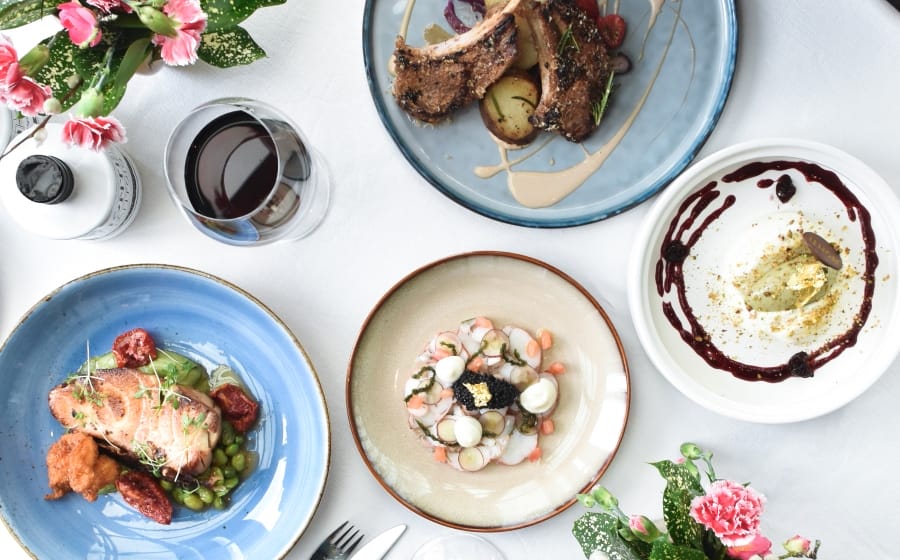 Love Actually — 14 Restaurants with Valentine’s Day Menus for Love Birds and Salty Singles Love Actually — 14 Restaurants with Valentine’s Day Menus for Love Birds and Salty Singles