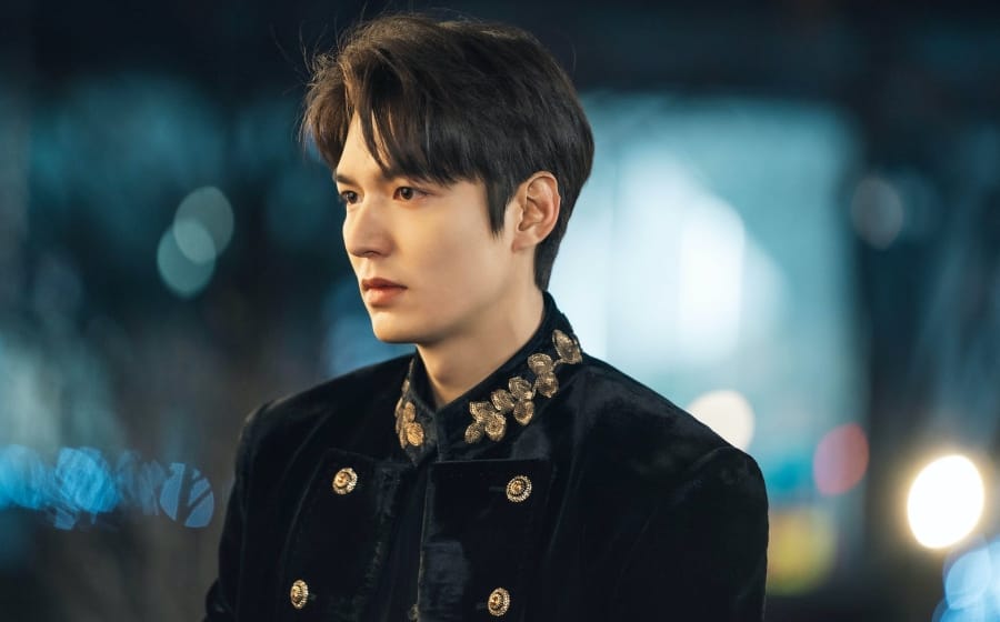 Lee Min Ho On Lee Gon, The King : Eternal Monarch and His Cast Members Lee Min Ho On Lee Gon, The King : Eternal Monarch and His Cast Members
