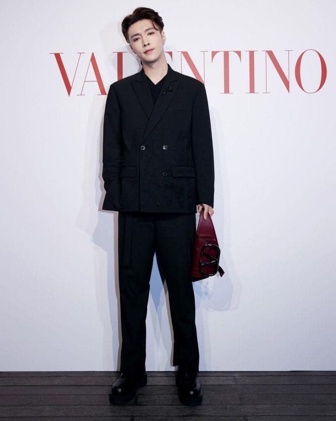  Lay Zhang Brings the Black Suit Trend Back Valentino Spring Summer 2021 