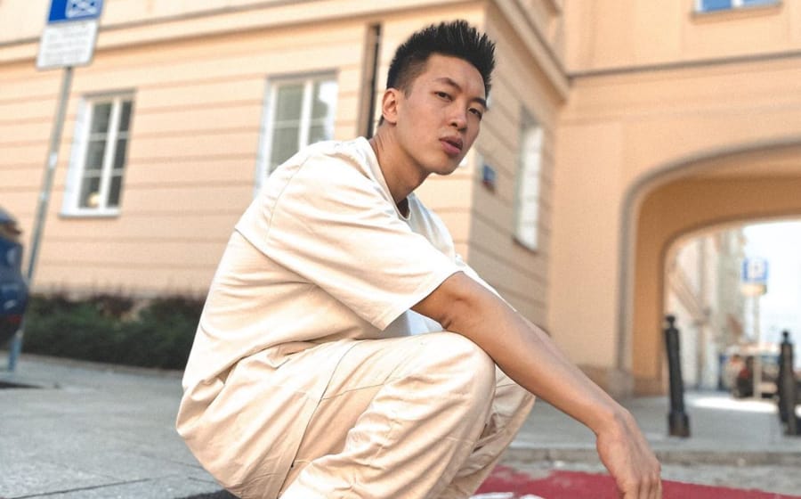 #ManCrushMonday — Dharni Keeps it 100% in The Clarks Desert Boot #ManCrushMonday — Dharni Keeps it 100% in The Clarks Desert Boot