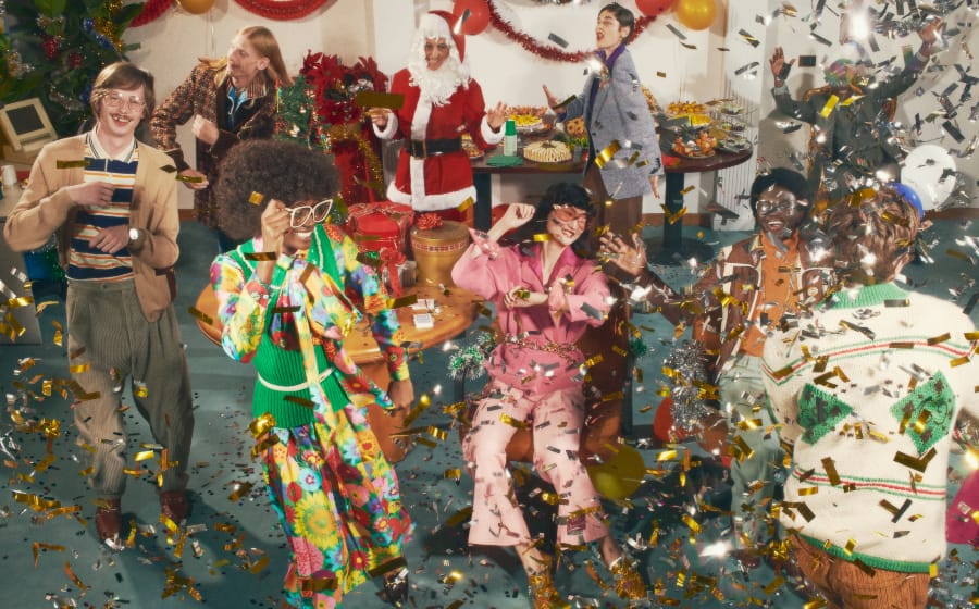 Gucci’s 2020 Gift Giving Campaign is An Ode to The Office Holiday Party Gucci’s 2020 Gift Giving Campaign is An Ode to The Office Holiday Party