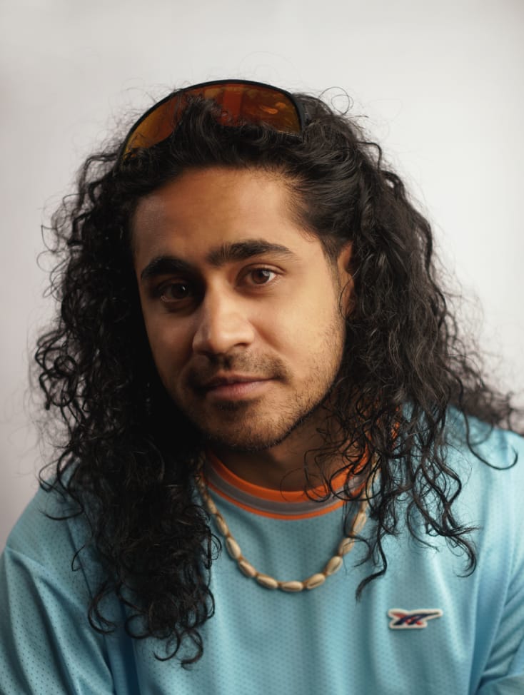 Musician Vishaal Raj Takes On the Forever-Relevant Beach Hair Trend