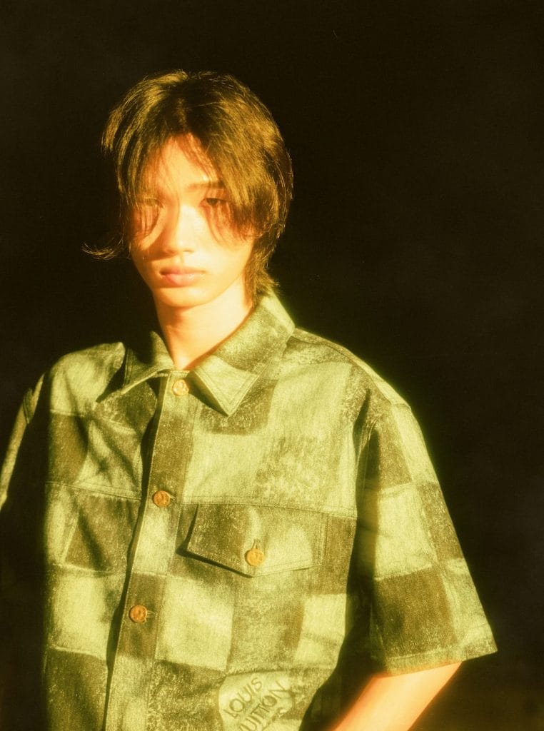 See Louis Vuitton Mens Pre-Fall 2021 lookbook above