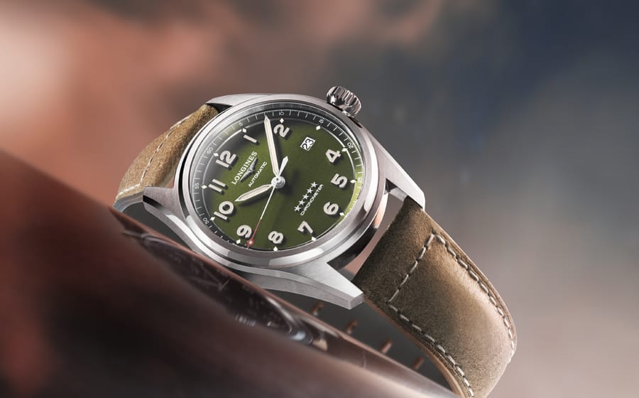 SatinFinish for Silky Smooth Watches Men's Folio