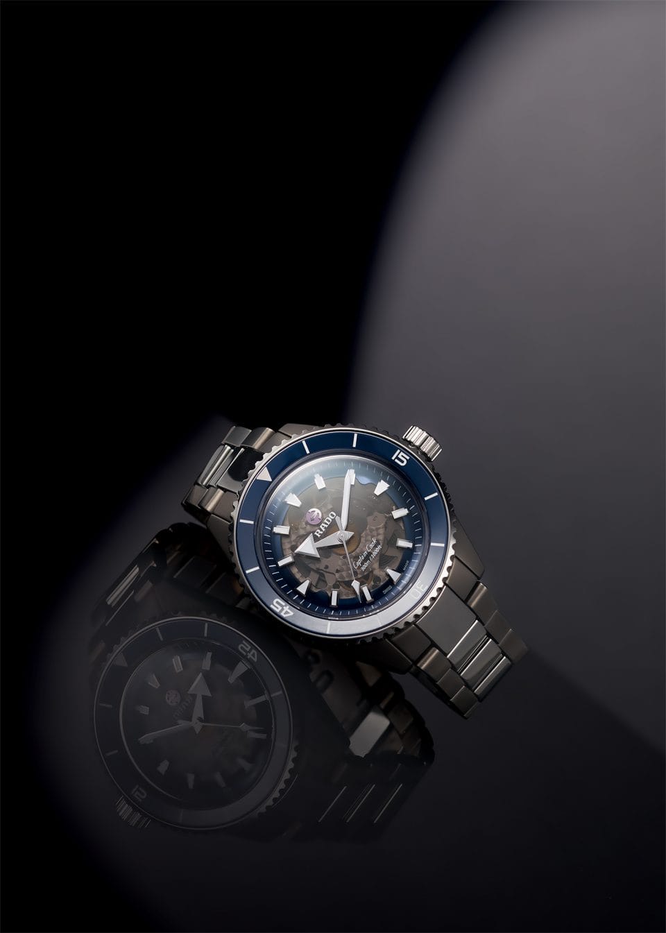 Men’s Folio Blue Ribbons Watch Award: The Heritage Diver With a Futuristic Edge