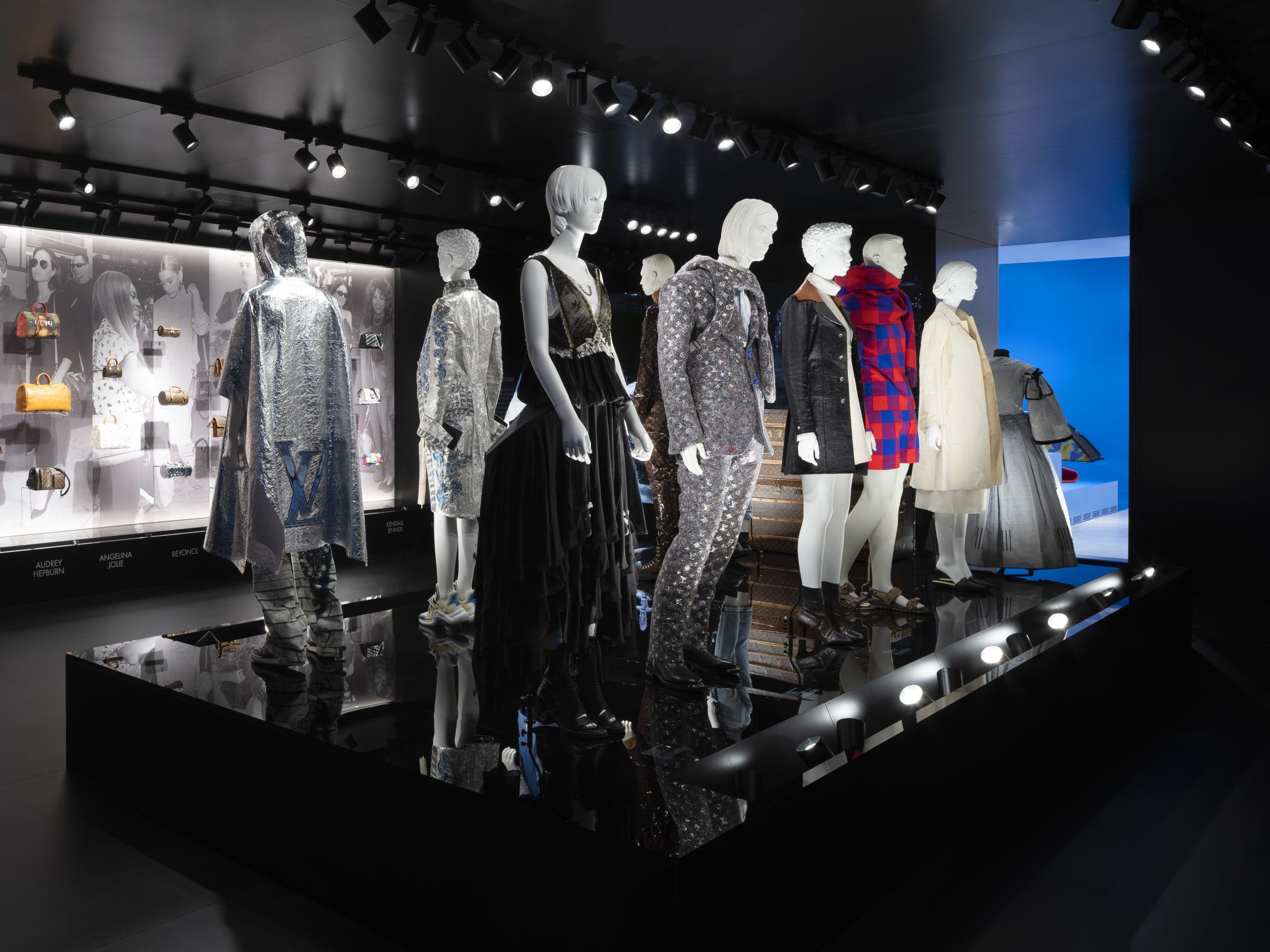  SEE LV makes its fifth pit-stop in Sydney