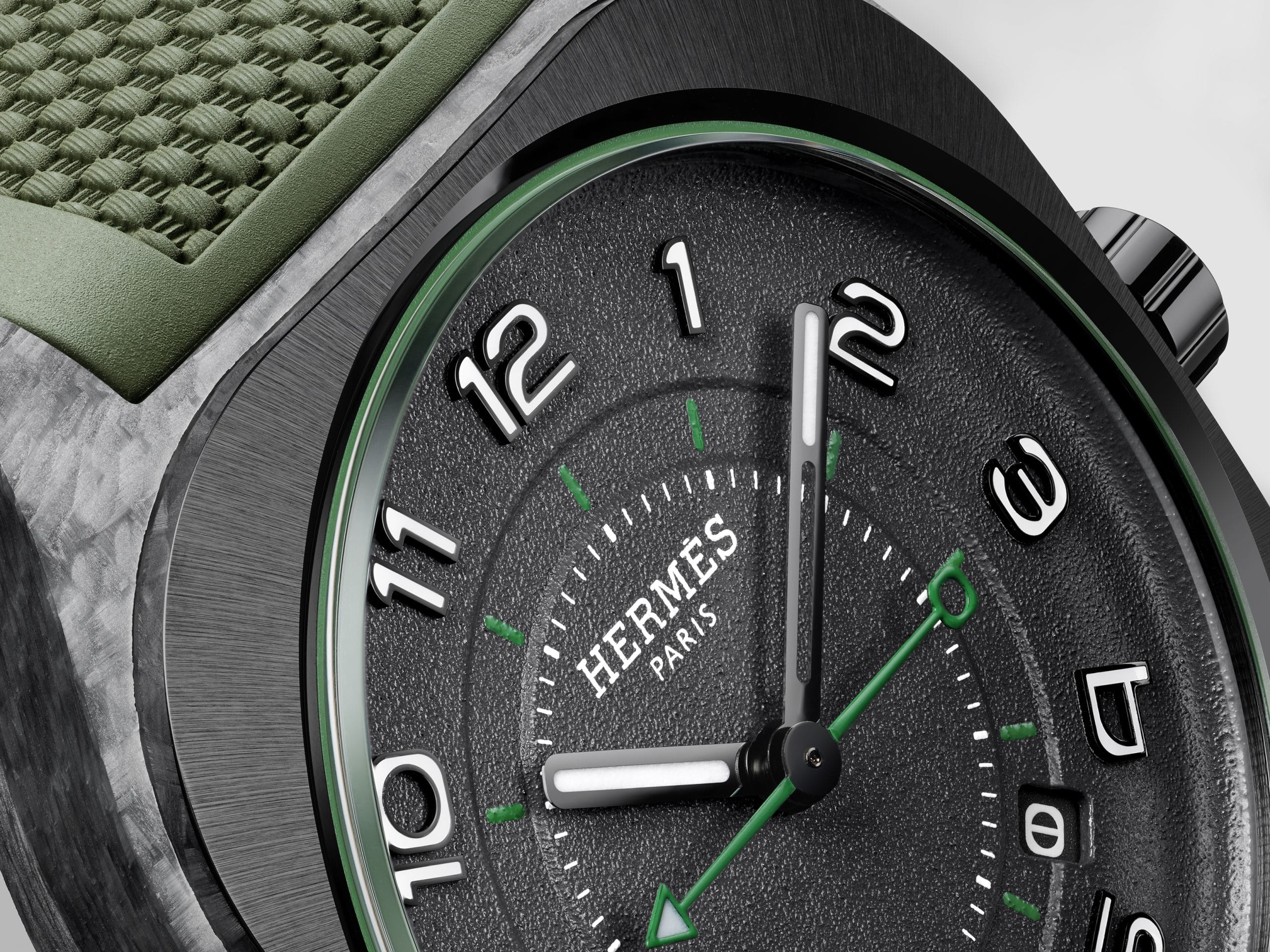 First Look at the Hermès H08 Green - Men's Folio