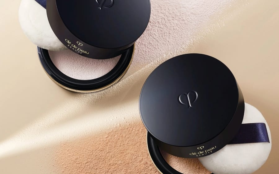 The Best Loose Powders for Men For You to Sift Through Men s Folio