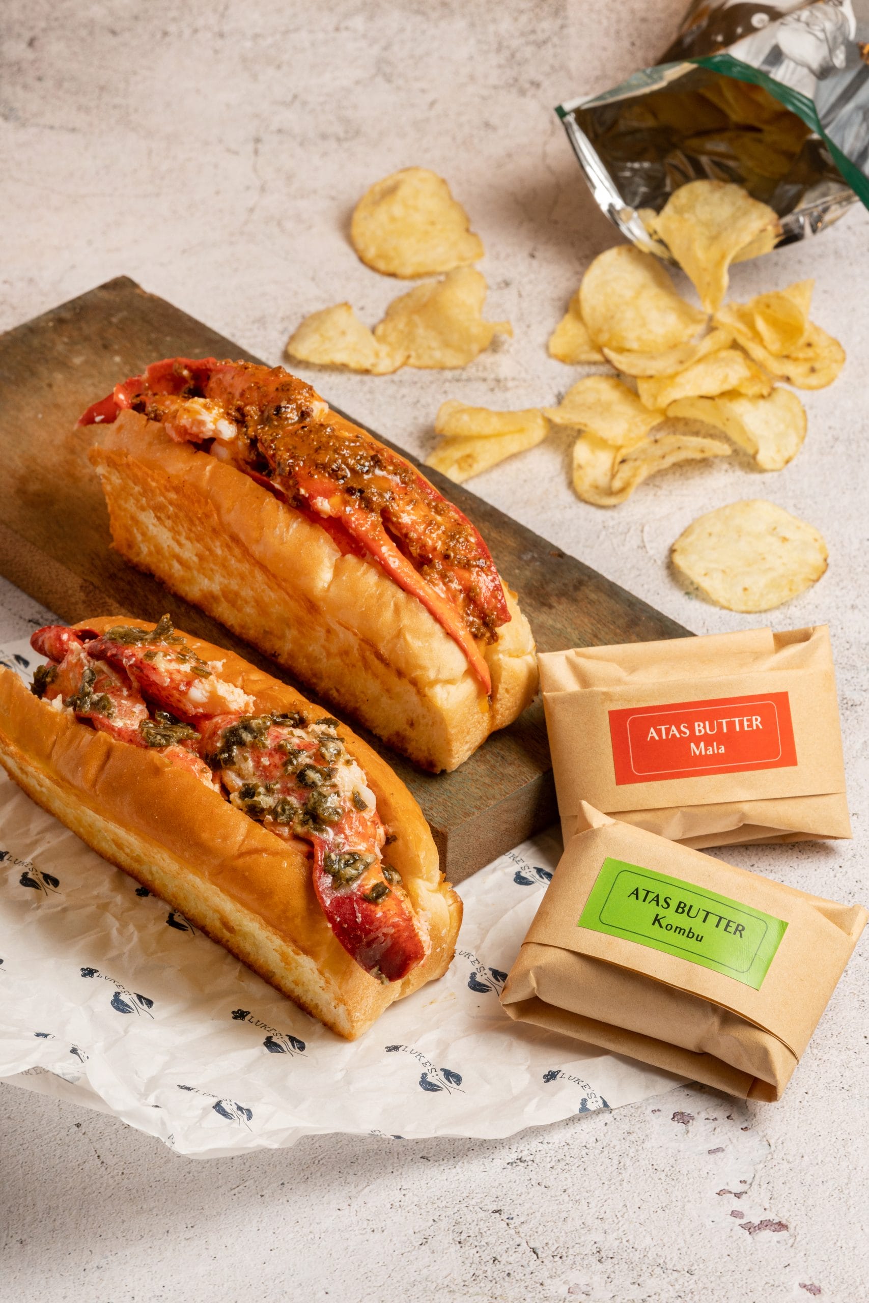 yellow umbrella lobster roll